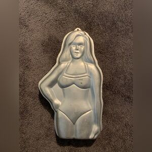 Wilton Vintage PRETTY WOMAN pan.  Good used condition. Scratches and marks.